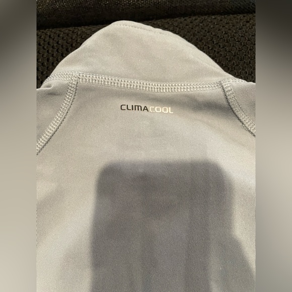 Adidas ClimaCool Quarter-zip gray pullover. Size small. Worn once. - Picture 3 of 4